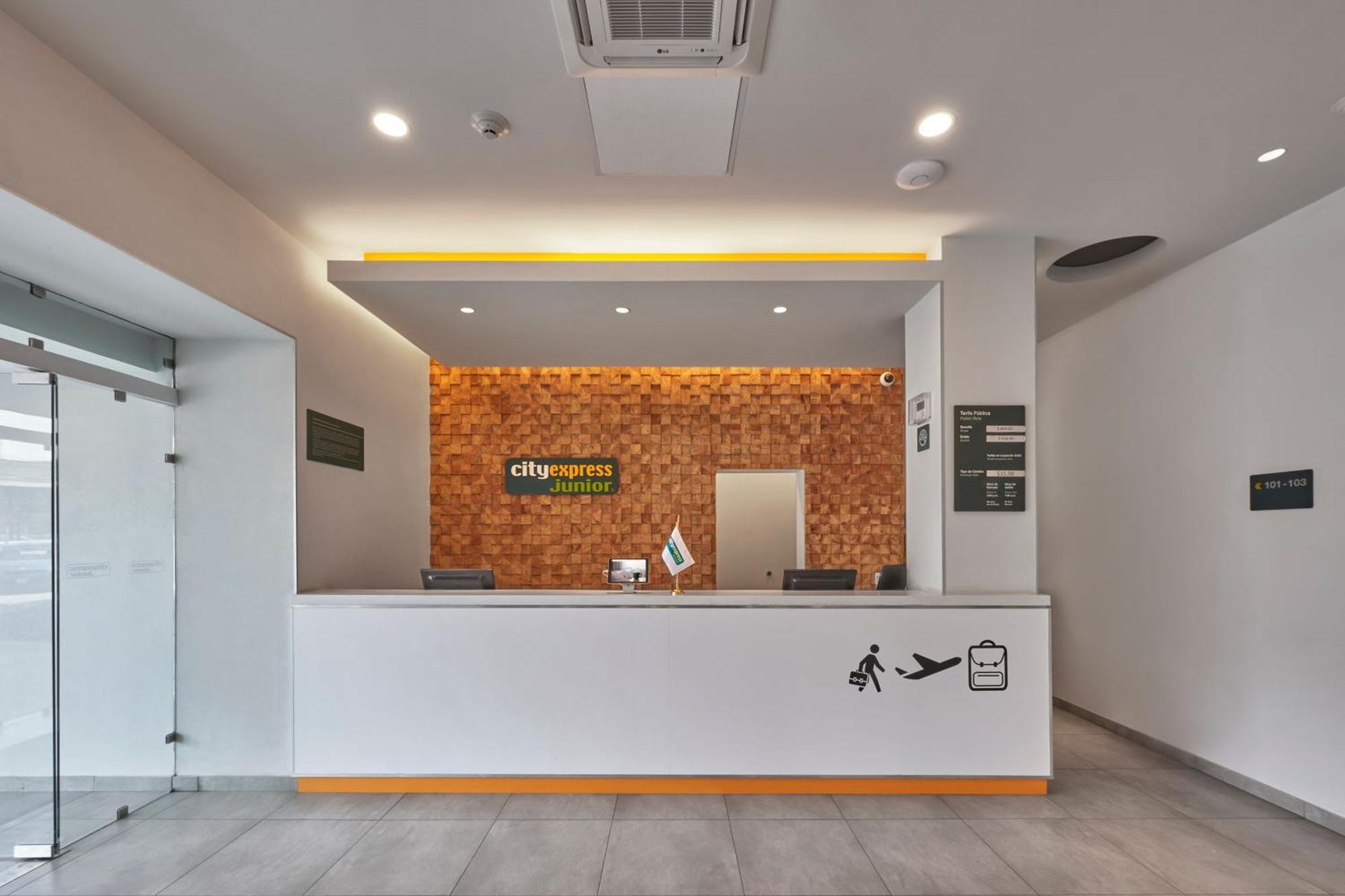 City Express Junior By Marriott Ciudad De Mexico Sullivan Экстерьер фото