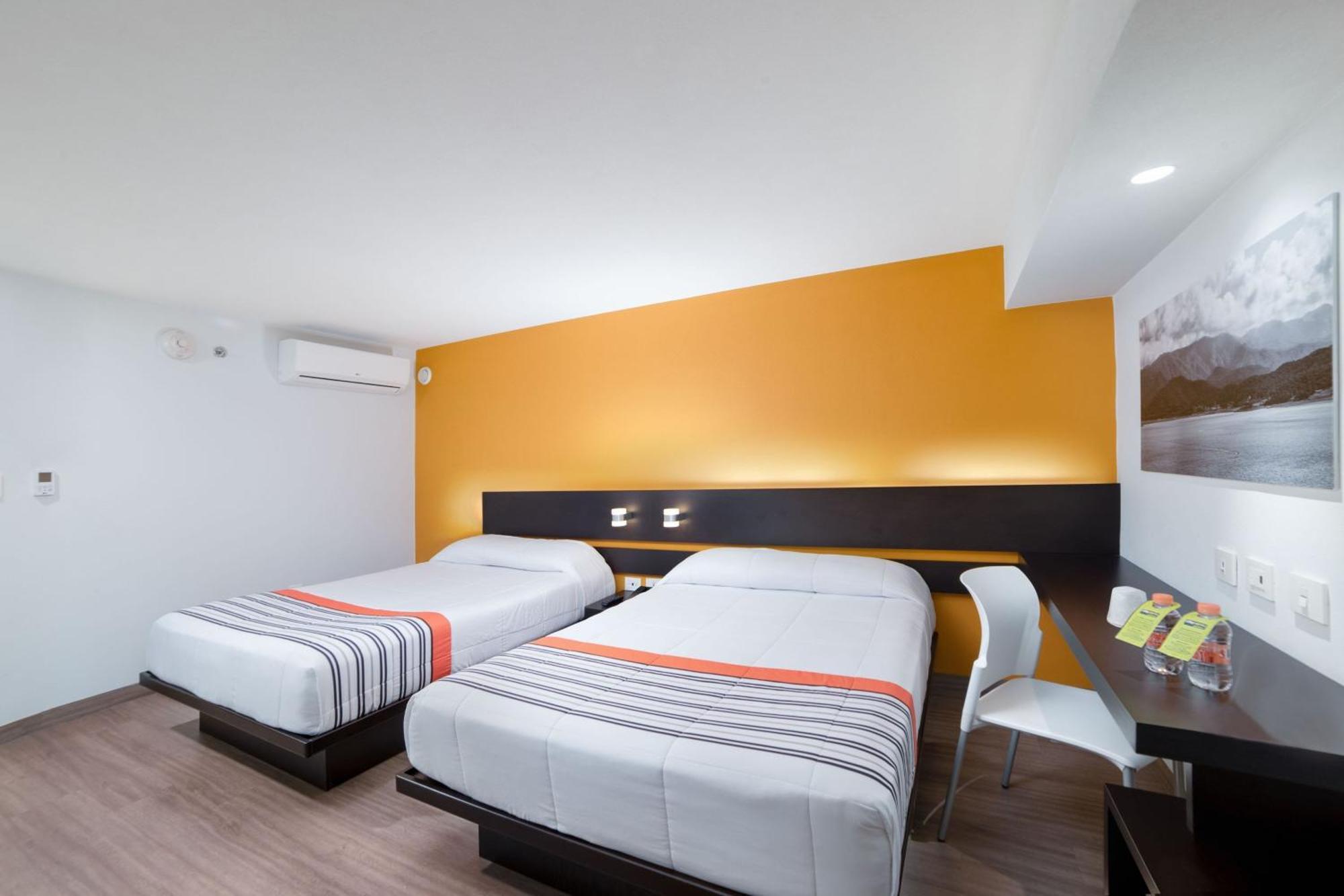 City Express Junior By Marriott Ciudad De Mexico Sullivan Экстерьер фото