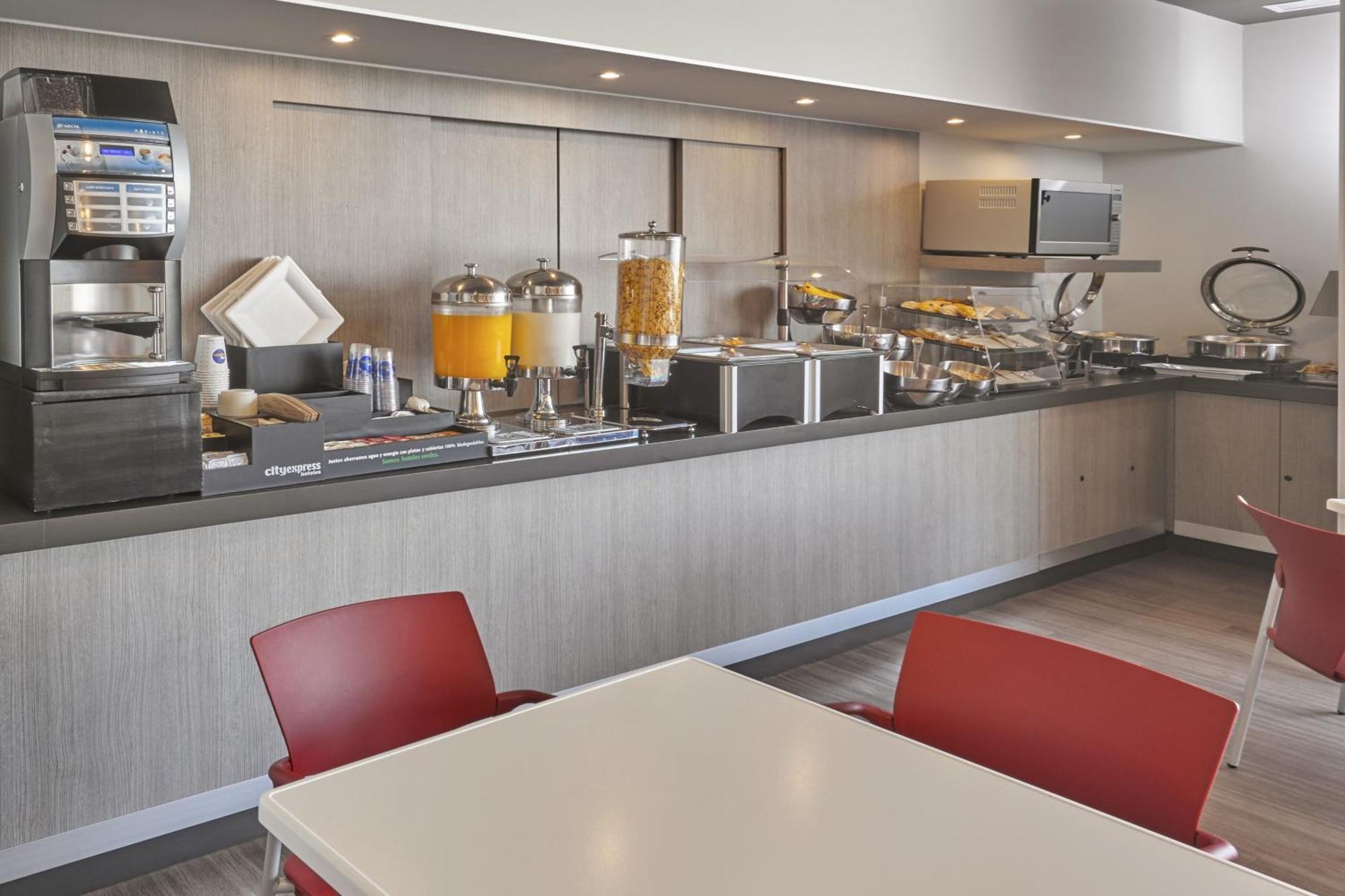 City Express Junior By Marriott Ciudad De Mexico Sullivan Экстерьер фото